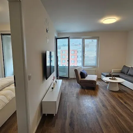 Apartament Klamovka Stylish By Rentez *